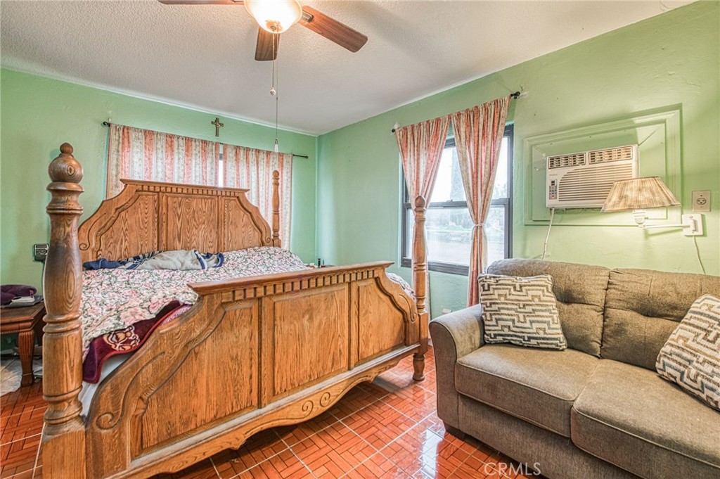 6729 W Clinton Ave, Fresno, CA 93723