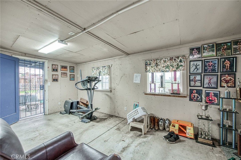 6729 W Clinton Ave, Fresno, CA 93723