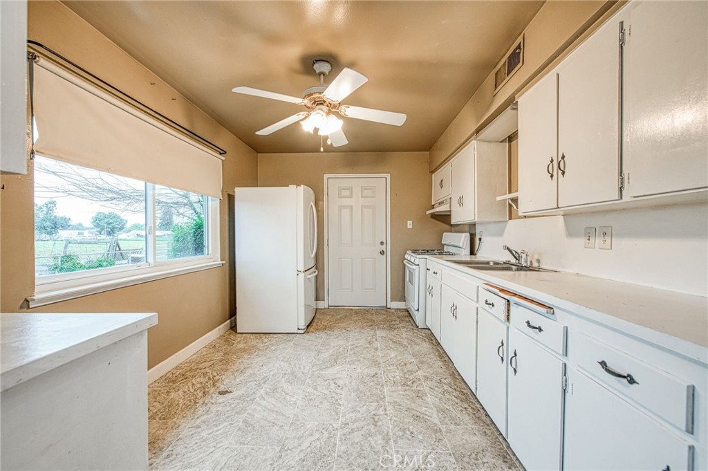 6729 W Clinton Ave, Fresno, CA 93723