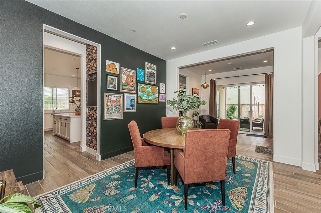 948 Beaver Pond, Madera, CA 93636