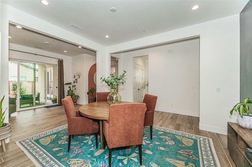 948 Beaver Pond, Madera, CA 93636