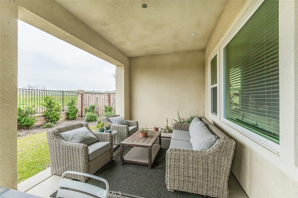 948 Beaver Pond, Madera, CA 93636