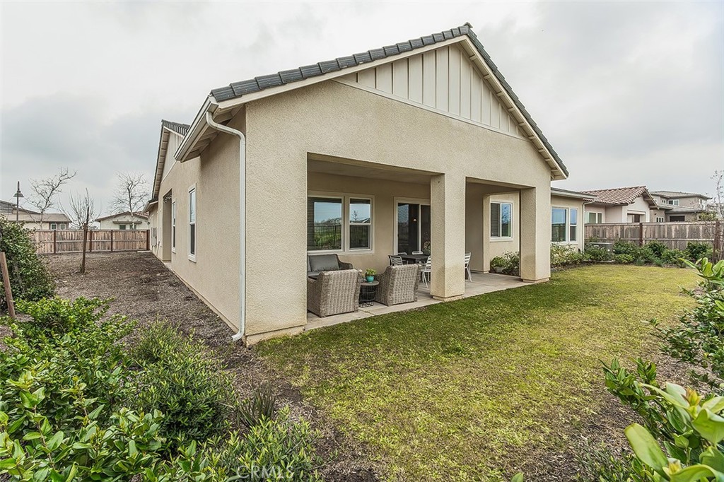 948 Beaver Pond, Madera, CA 93636