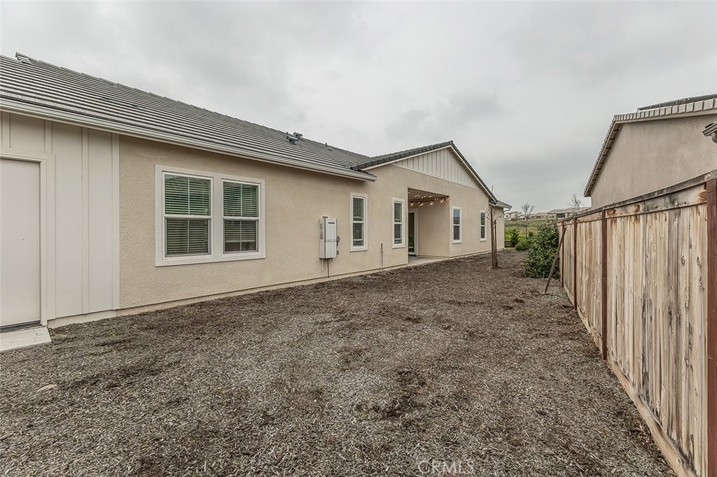 948 Beaver Pond, Madera, CA 93636