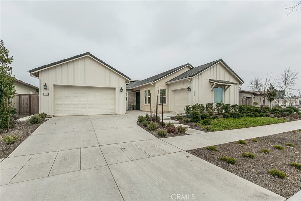 948 Beaver Pond, Madera, CA 93636