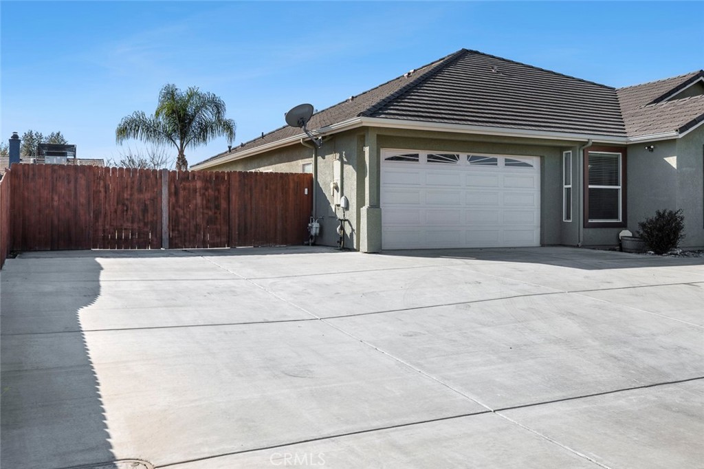 308 San Ramon Ct, Coalinga, CA 93210
