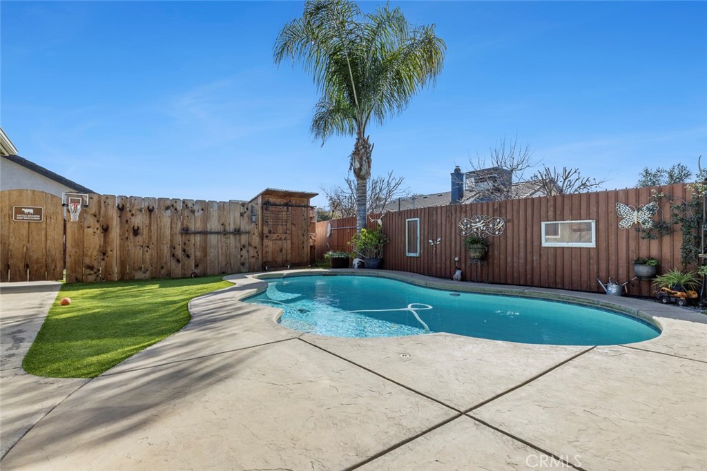 308 San Ramon Ct, Coalinga, CA 93210