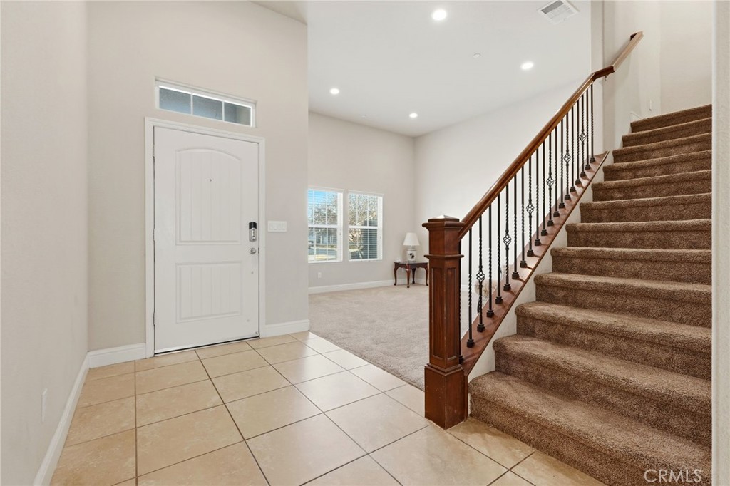 3725 W Clinton, Visalia, CA 93291