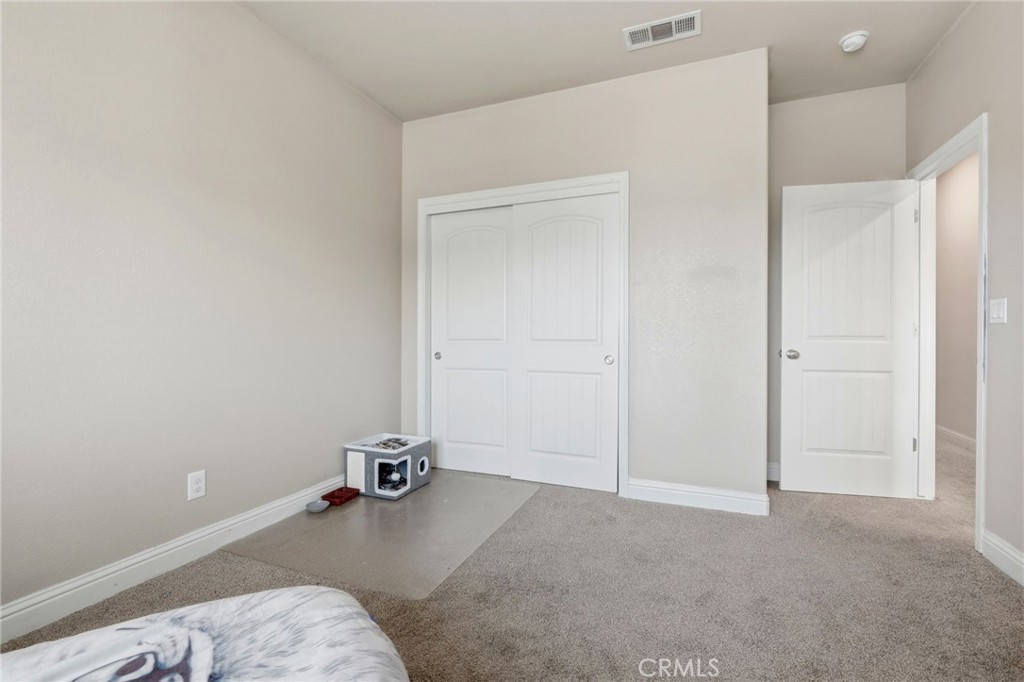 3725 W Clinton, Visalia, CA 93291