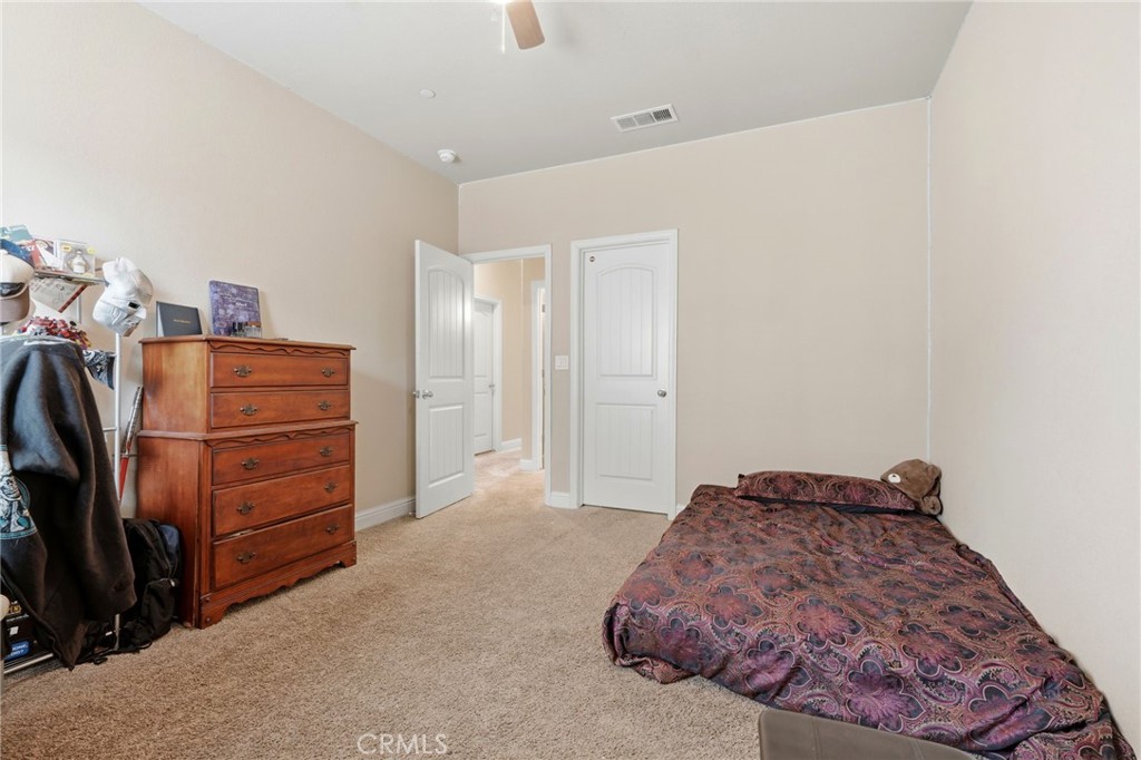 3725 W Clinton, Visalia, CA 93291