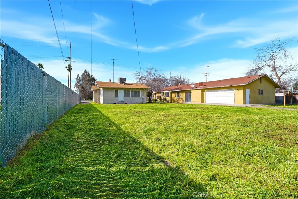 901 S 11th, Hanford, CA 93230