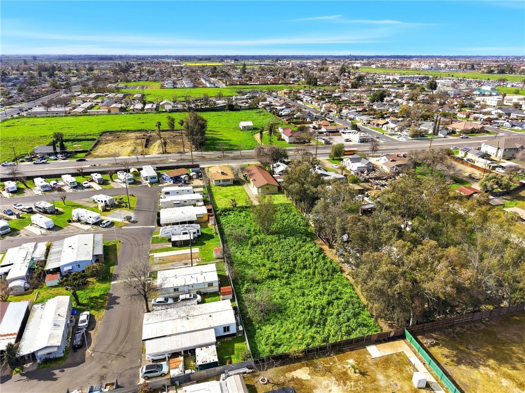 901 S 11th, Hanford, CA 93230