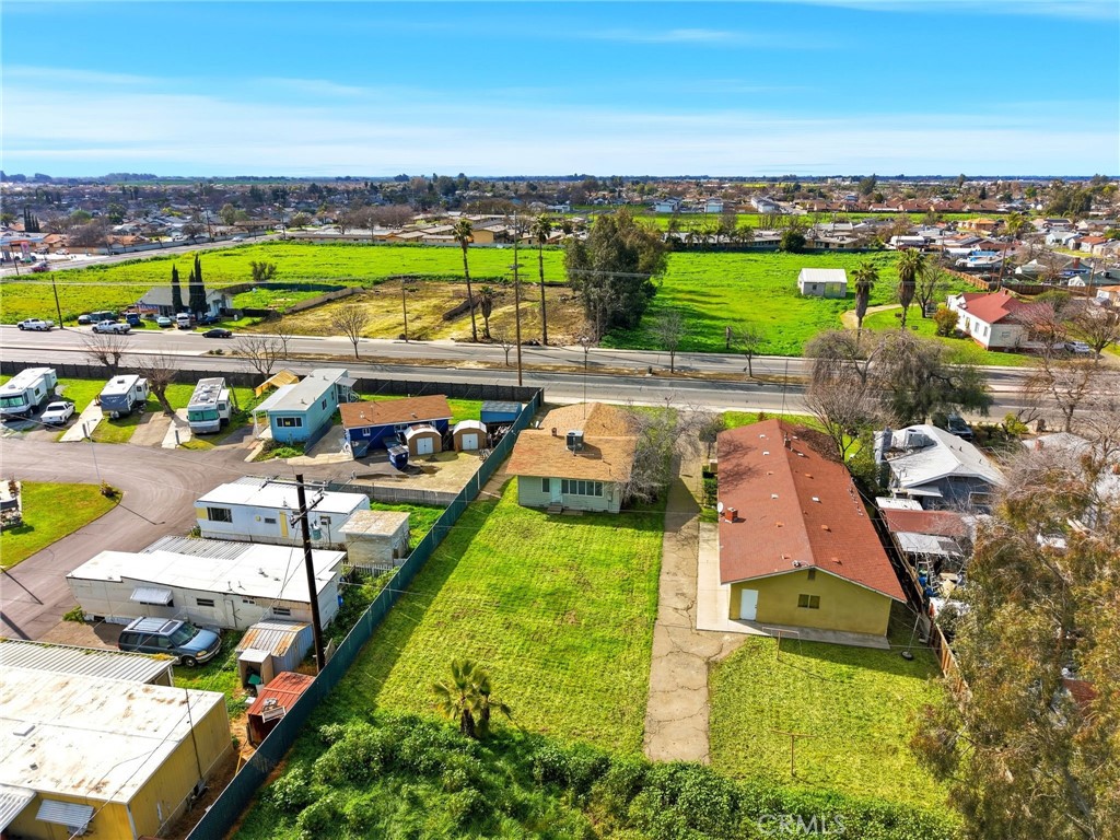 901 S 11th, Hanford, CA 93230