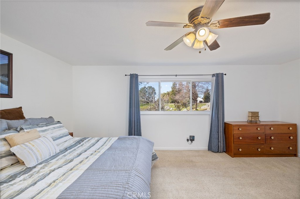 31020 Moccassin Ct, Coarsegold, CA 93614