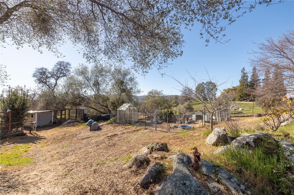 31020 Moccassin Ct, Coarsegold, CA 93614