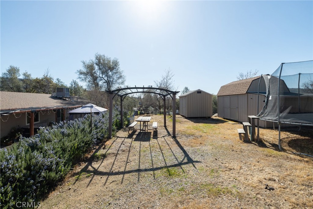 31020 Moccassin Ct, Coarsegold, CA 93614