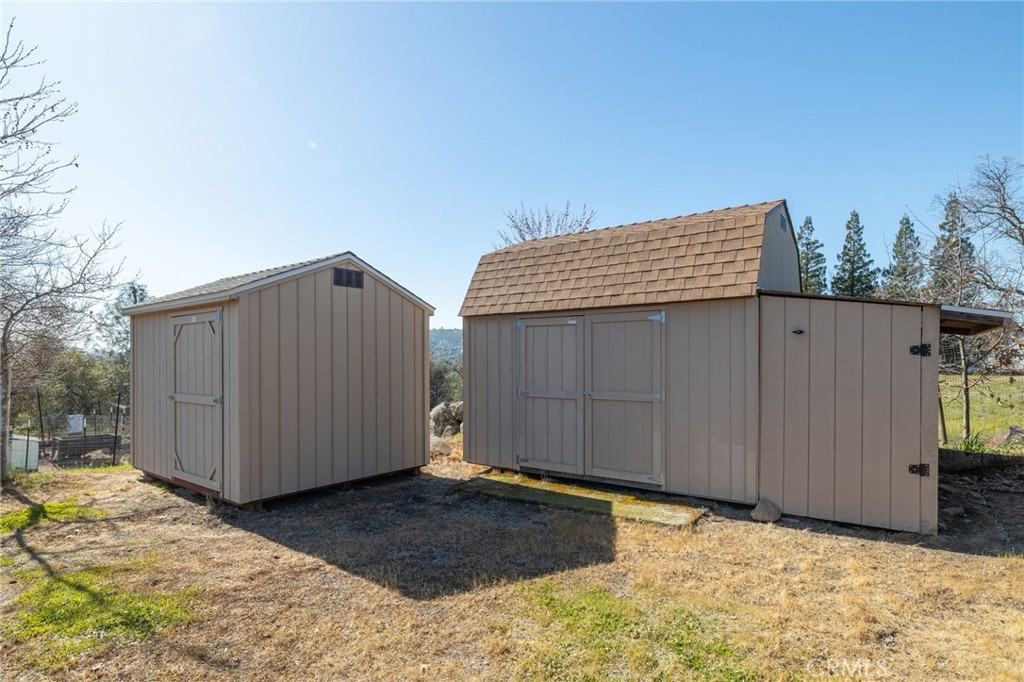 31020 Moccassin Ct, Coarsegold, CA 93614