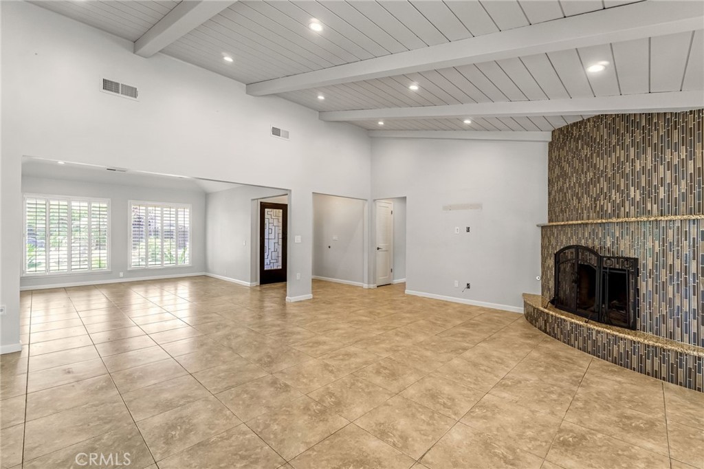 493 Timmy Ave, Clovis, CA 93612