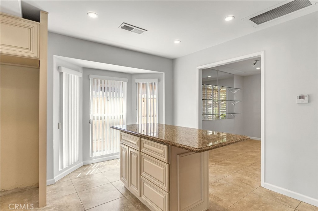 493 Timmy Ave, Clovis, CA 93612