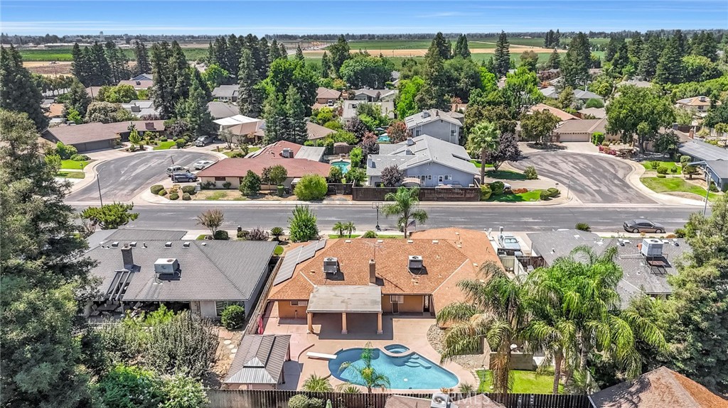 493 Timmy Ave, Clovis, CA 93612