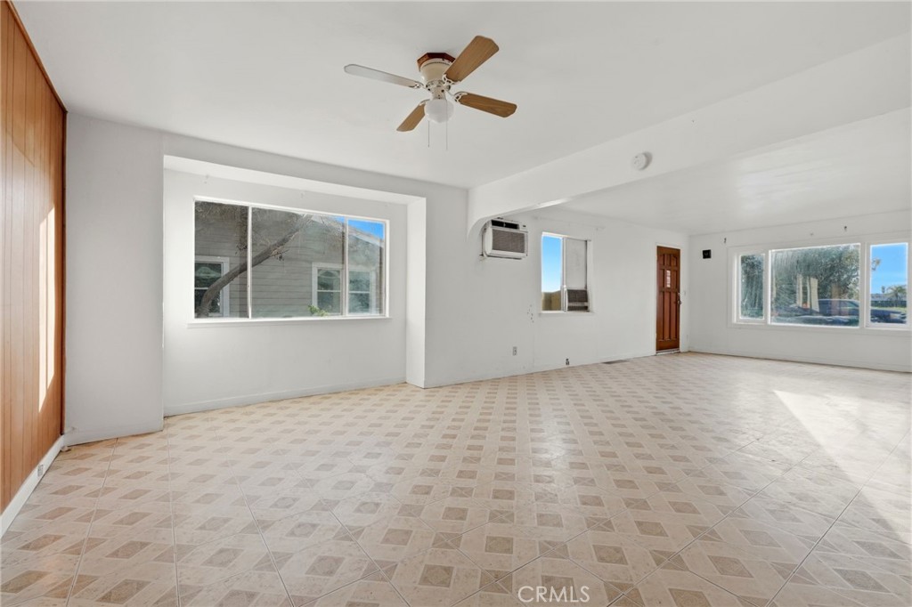 821 S 11th, Hanford, CA 93230