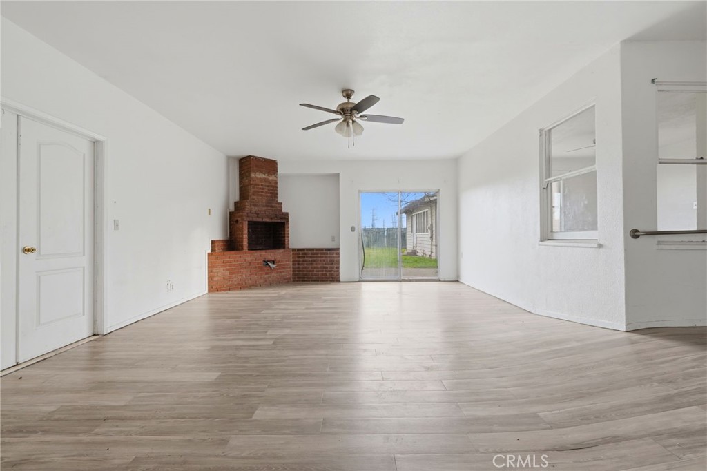 821 S 11th, Hanford, CA 93230