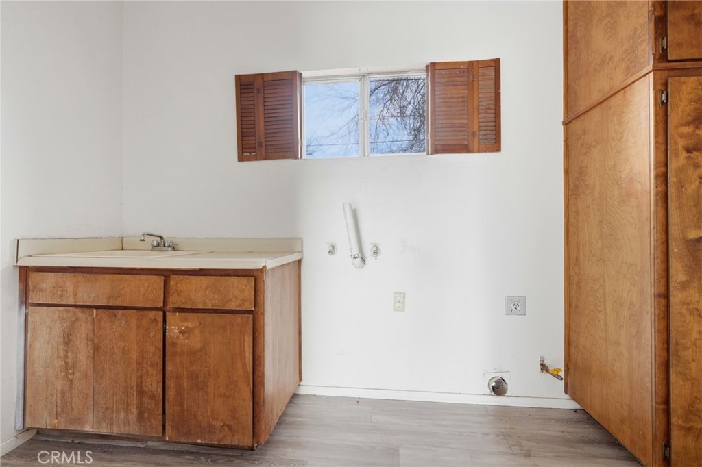 821 S 11th, Hanford, CA 93230