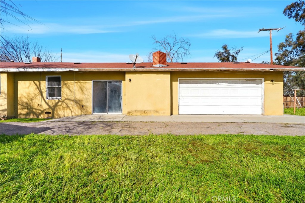 821 S 11th, Hanford, CA 93230