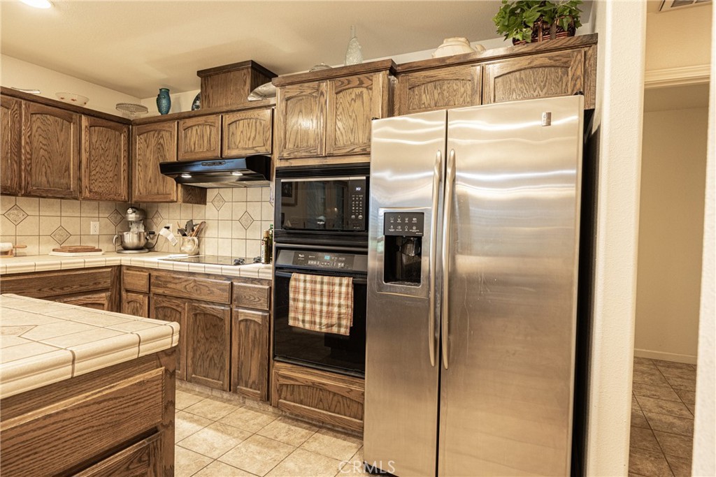 41766 John Muir Drive, Coarsegold, CA 93614