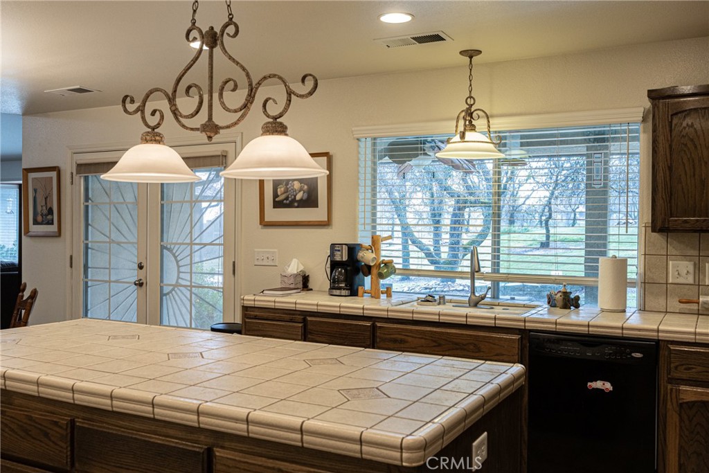 41766 John Muir Drive, Coarsegold, CA 93614