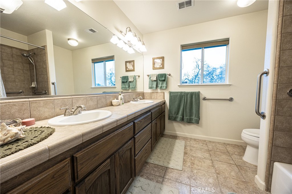 41766 John Muir Drive, Coarsegold, CA 93614