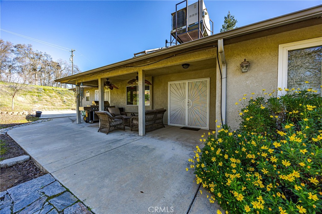 41766 John Muir Drive, Coarsegold, CA 93614
