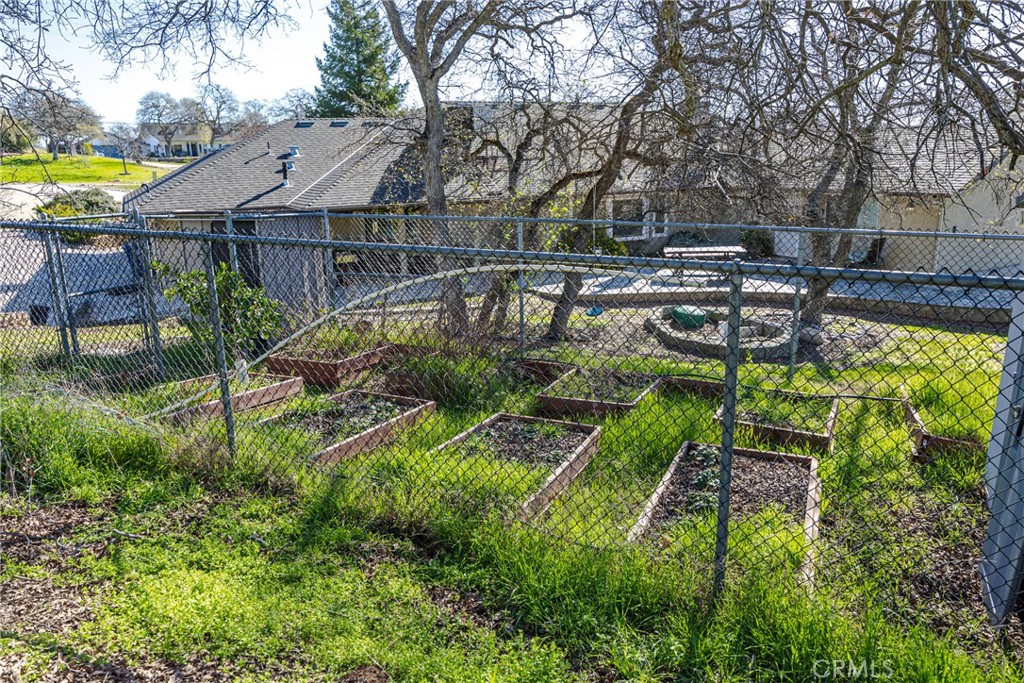 41766 John Muir Drive, Coarsegold, CA 93614