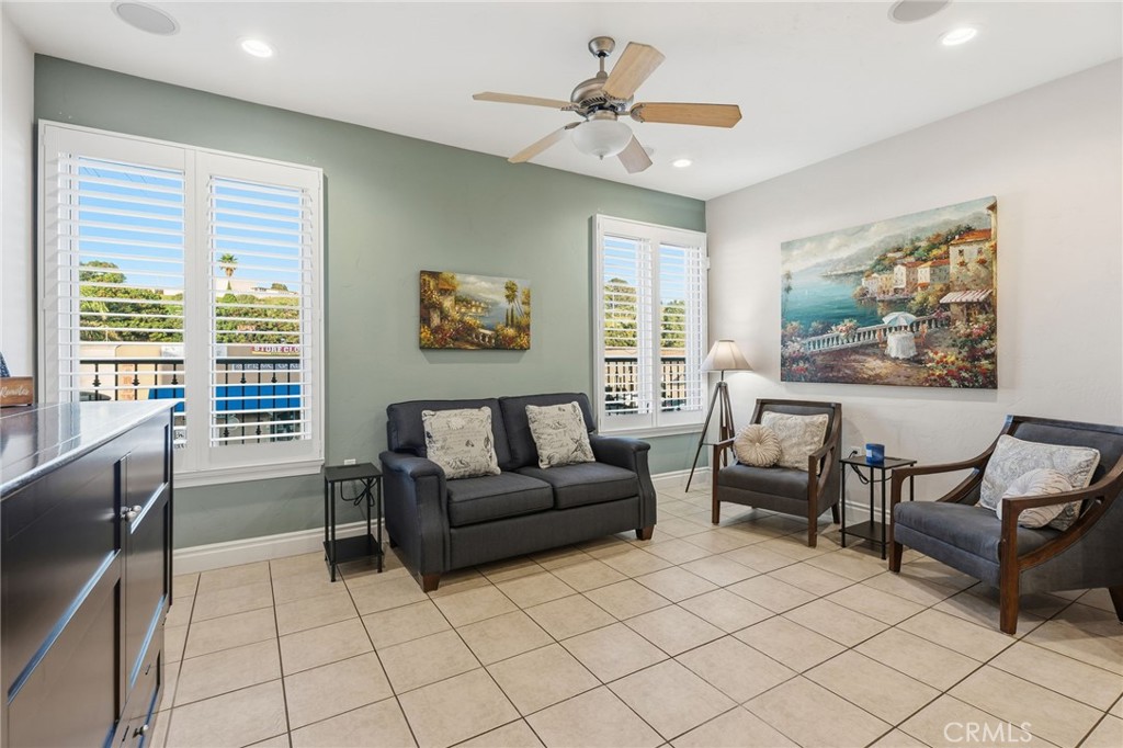 911 Price St #5, Pismo Beach, CA 93449