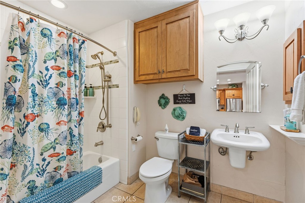 911 Price St #5, Pismo Beach, CA 93449