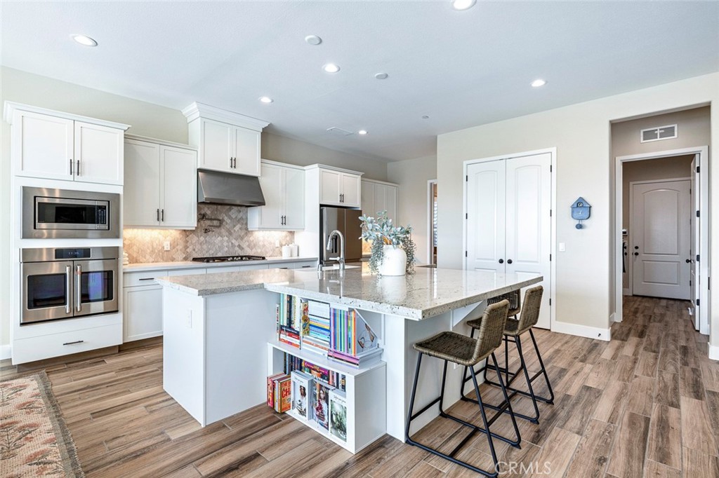 944 Horizon Dr, Madera, CA 93636