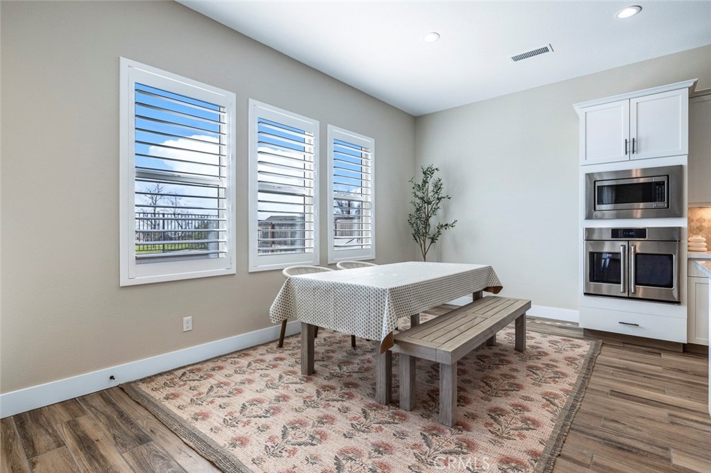 944 Horizon Dr, Madera, CA 93636