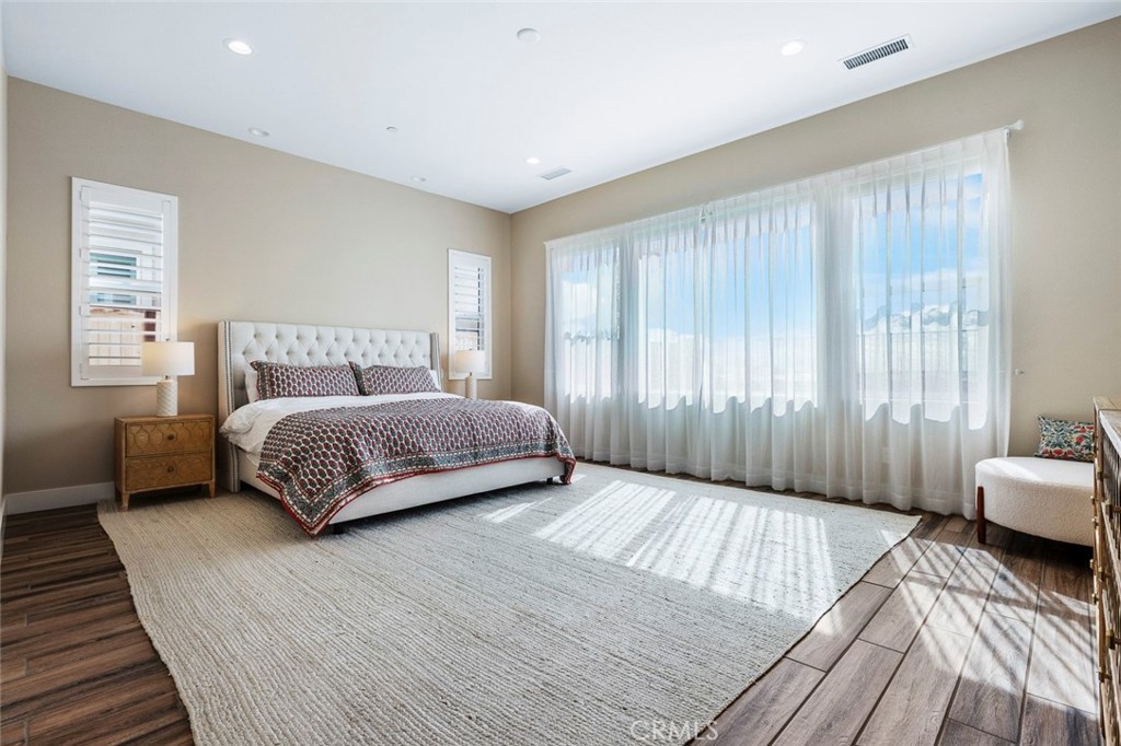 944 Horizon Dr, Madera, CA 93636