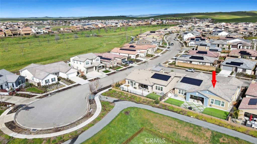 944 Horizon Dr, Madera, CA 93636