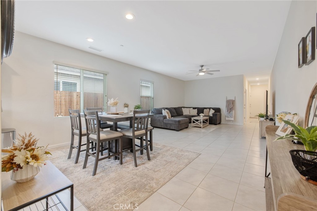 535 Sandtrap, Lemoore, CA 93245