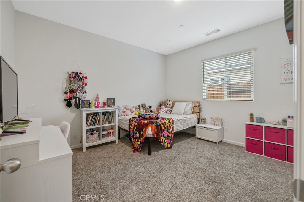 535 Sandtrap, Lemoore, CA 93245