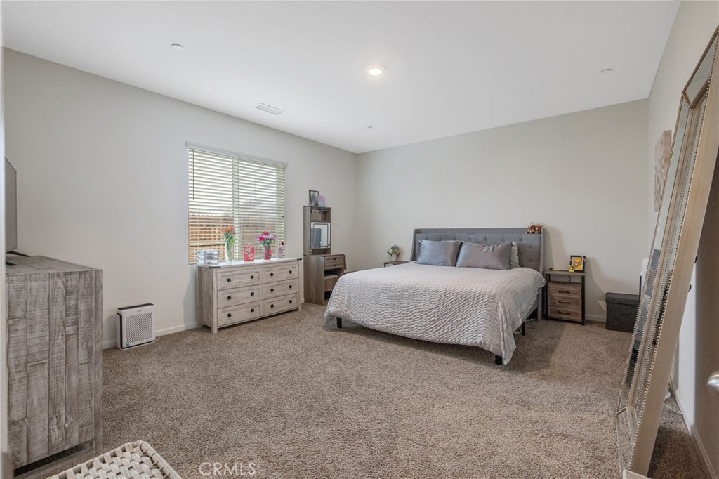 535 Sandtrap, Lemoore, CA 93245