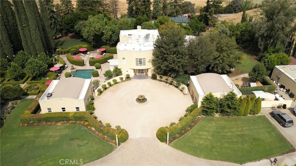 12950 N Willow Ave, Clovis, CA 93619