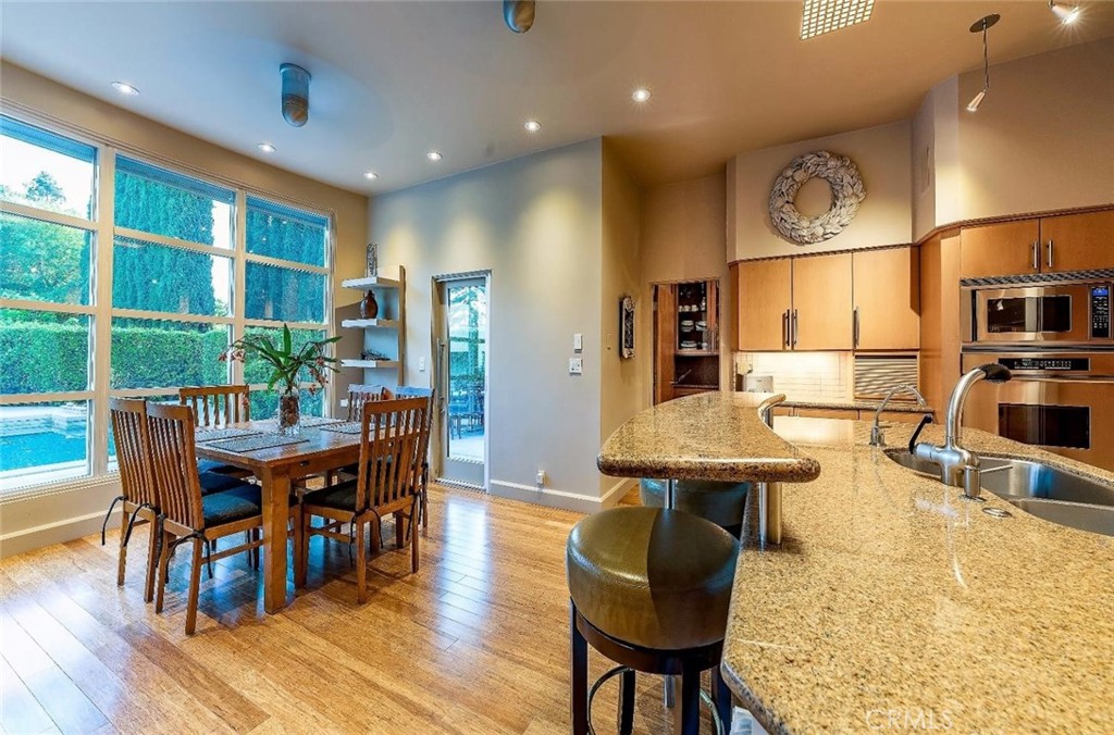 12950 N Willow Ave, Clovis, CA 93619