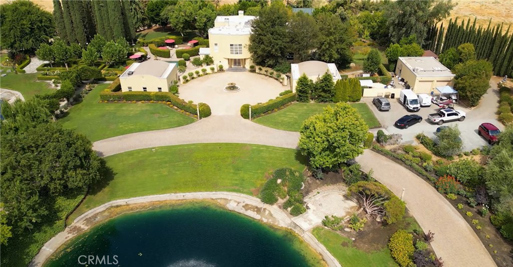 12950 N Willow Ave, Clovis, CA 93619