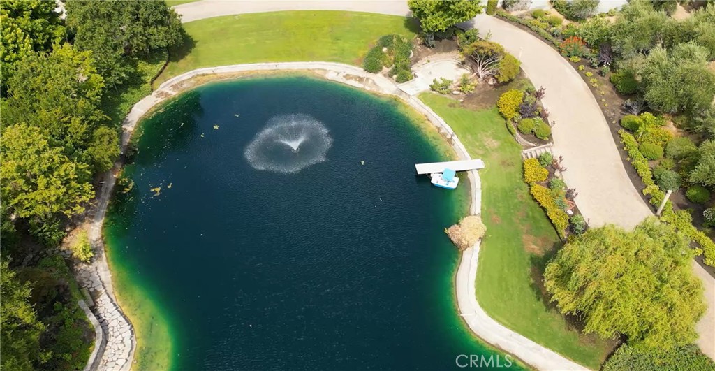 12950 N Willow Ave, Clovis, CA 93619