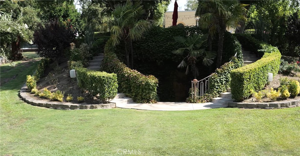 12950 N Willow Ave, Clovis, CA 93619