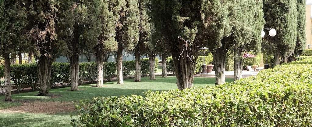 12950 N Willow Ave, Clovis, CA 93619