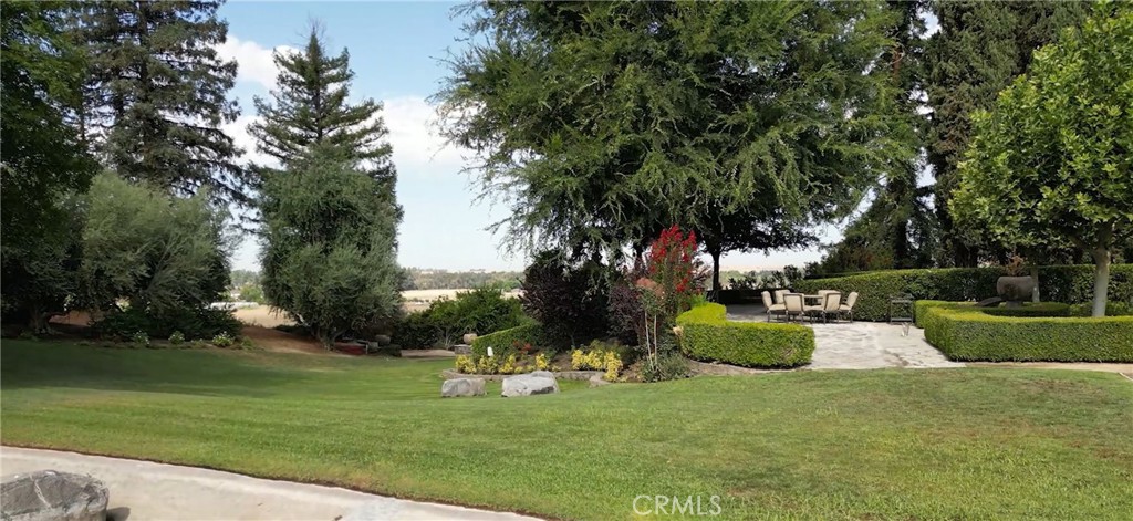 12950 N Willow Ave, Clovis, CA 93619