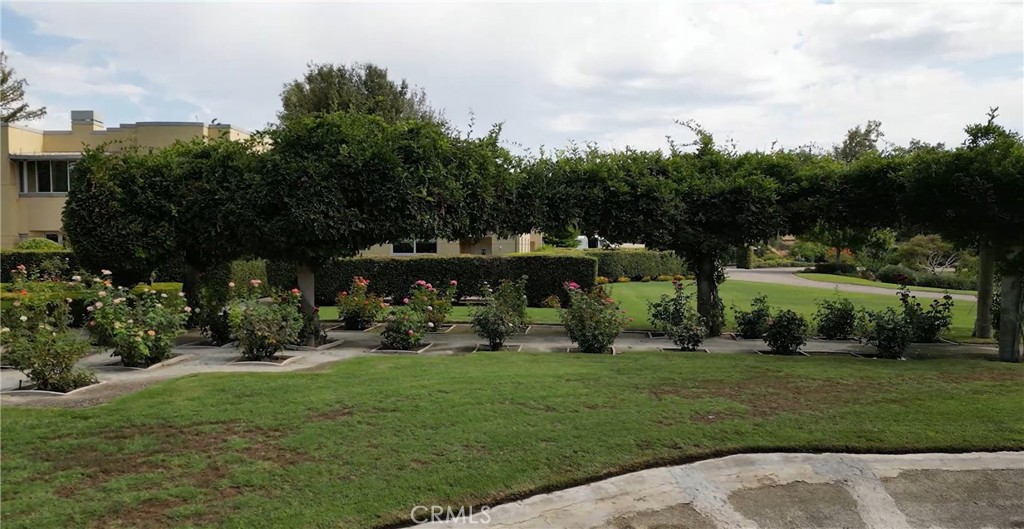 12950 N Willow Ave, Clovis, CA 93619